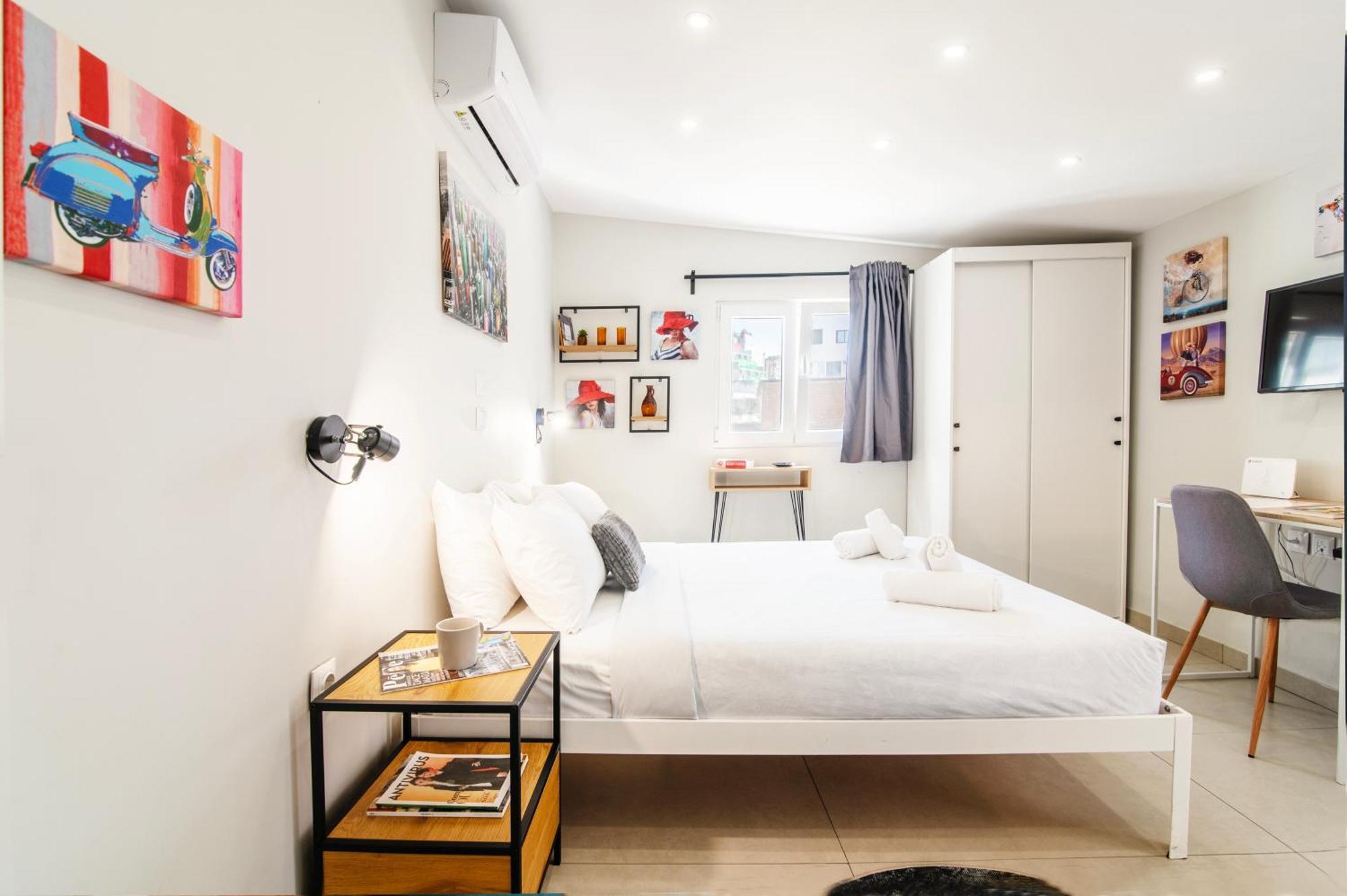 Chic Rooftop Studio W/ Terrace - Near Acropolis Athen Eksteriør billede
